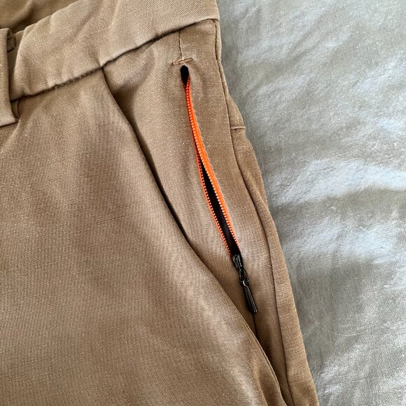 lululemon Men's Commission Pant - Size 34 - Picture 5 of 8
